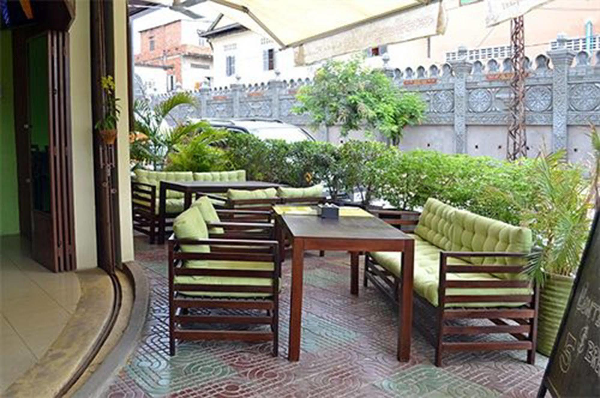 פנום פן Cyclo Hotel-Bar-Restaurant מראה חיצוני תמונה