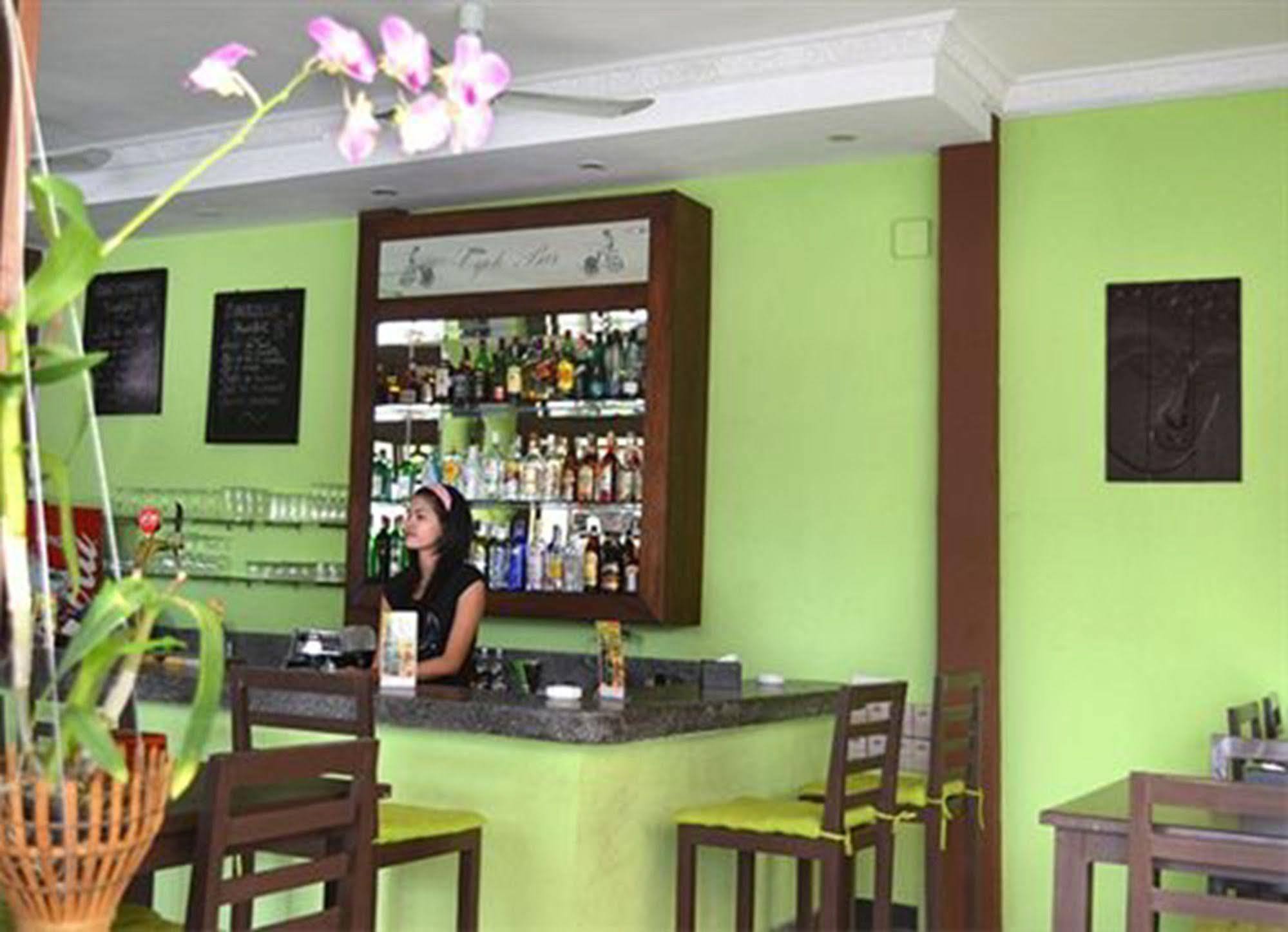 פנום פן Cyclo Hotel-Bar-Restaurant מראה חיצוני תמונה