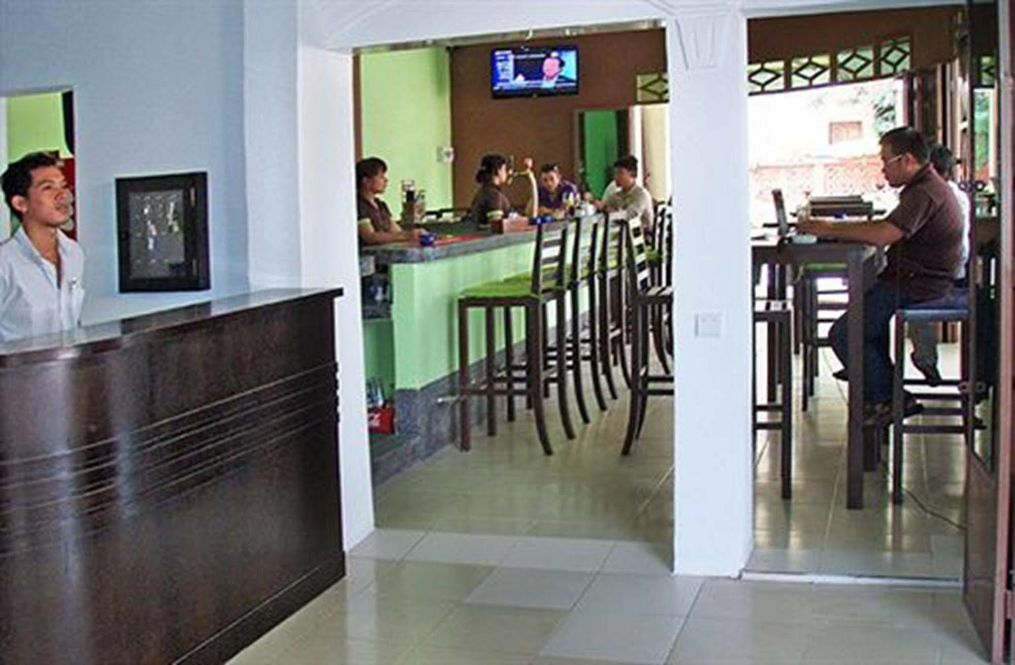 פנום פן Cyclo Hotel-Bar-Restaurant מראה חיצוני תמונה