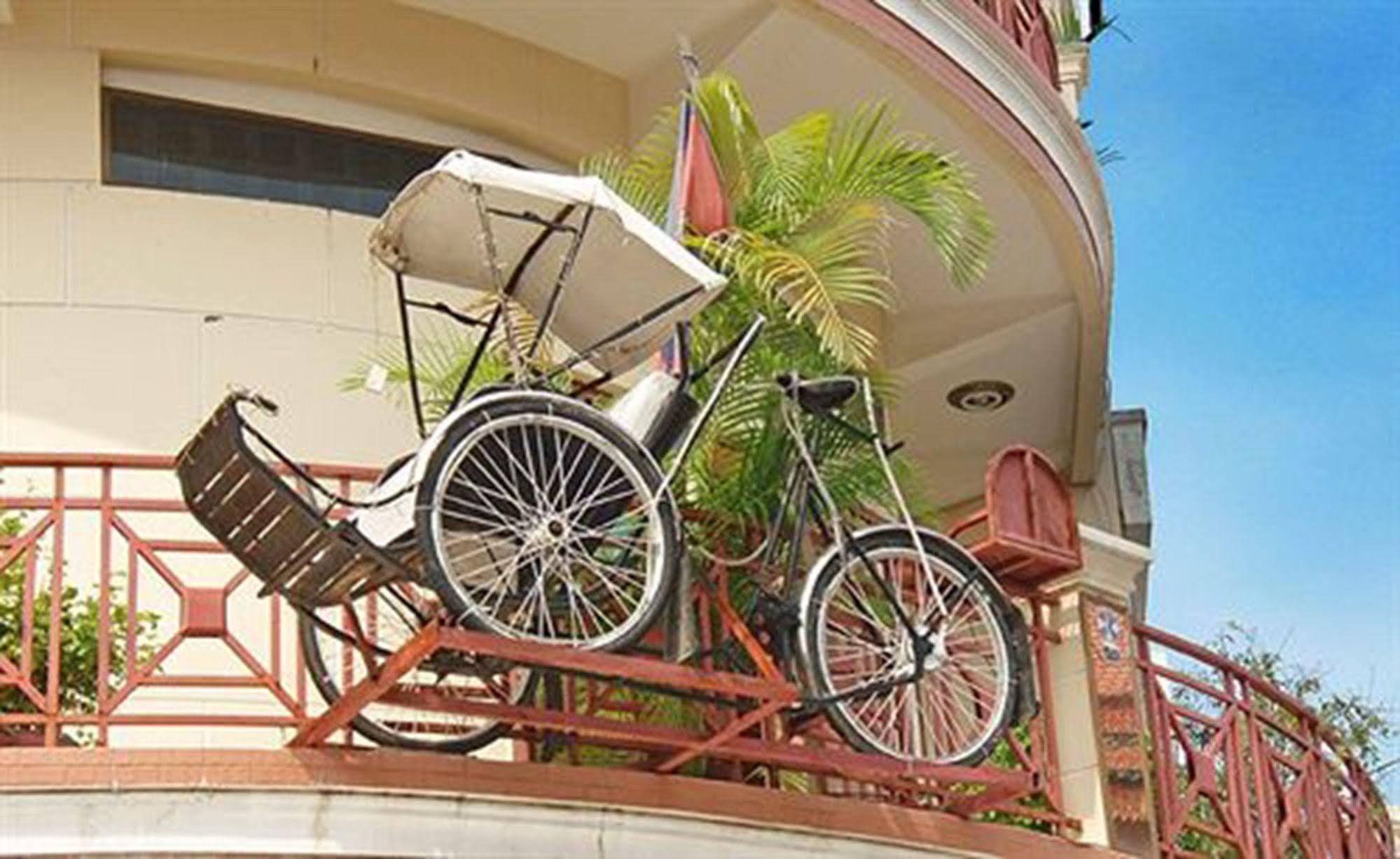 פנום פן Cyclo Hotel-Bar-Restaurant מראה חיצוני תמונה