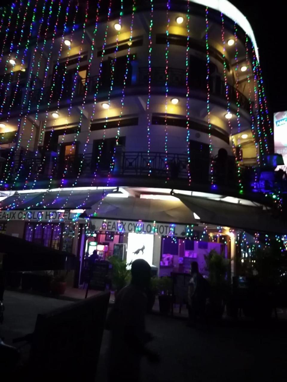 פנום פן Cyclo Hotel-Bar-Restaurant מראה חיצוני תמונה