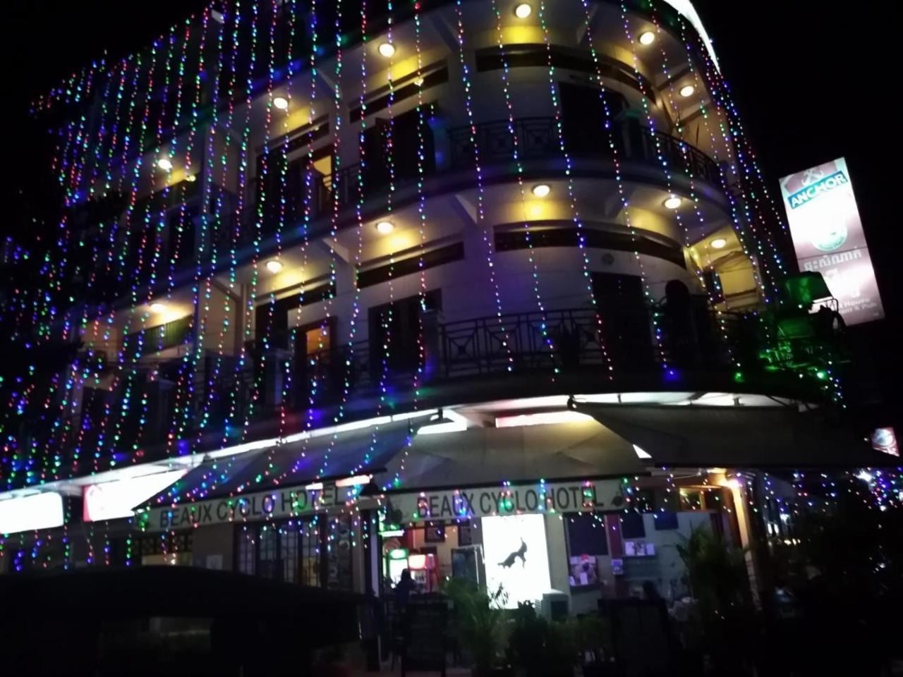 פנום פן Cyclo Hotel-Bar-Restaurant מראה חיצוני תמונה